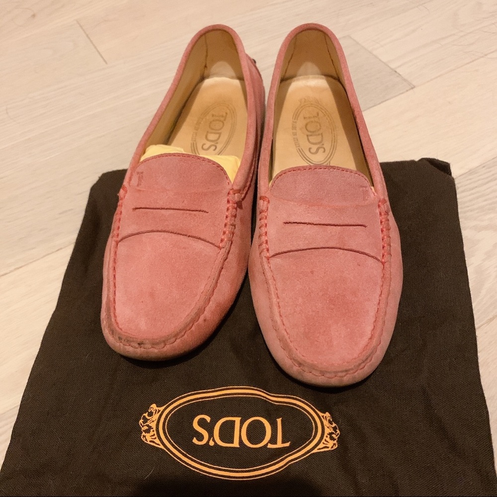 TOD’S GOMMINO DRIVING SHOES IN SUEDE